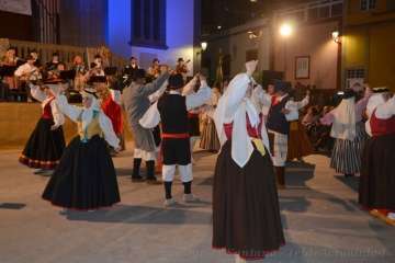 Centro y Anzar, de Telde, en el III Festival Folclórico Herencias (Foto Francisco Javier Santana)